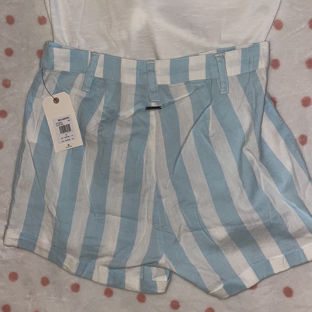 Billabong Outfit - Picture 5 of 8